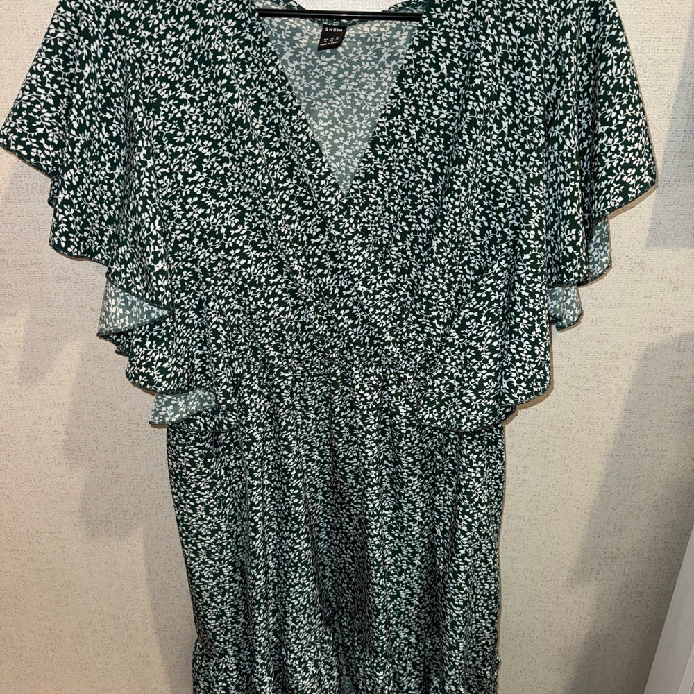 SHEIN Green and White Floral Midi Dress